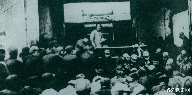 1935年12月27日，毛澤東在陜北瓦窯堡黨的活動分子會議上作《論反對日本帝國主義的策略》報告。