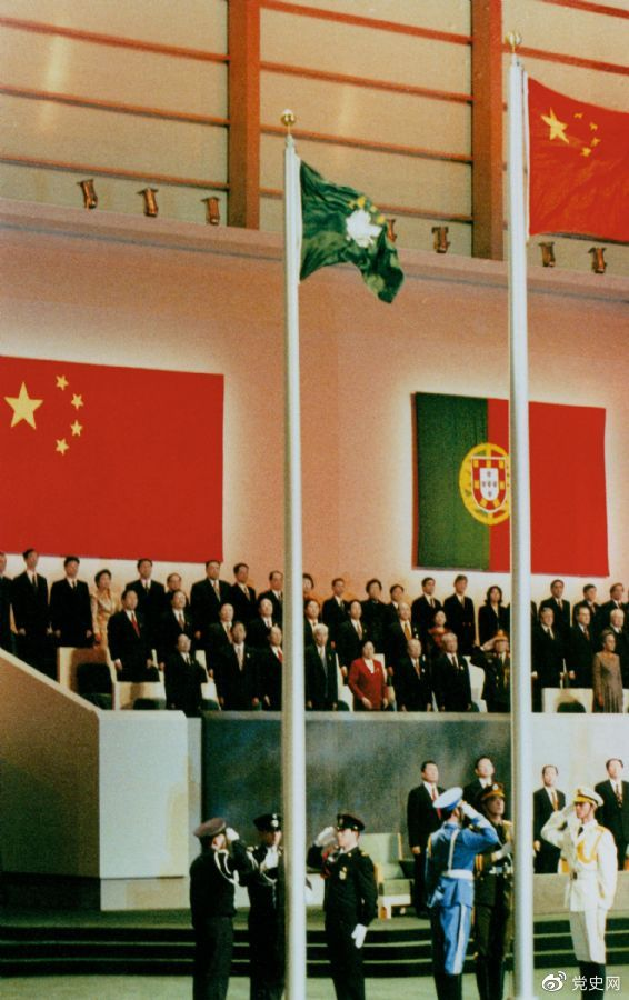 1999年12月20日，中國政府恢復(fù)行使對澳門的主權(quán)。